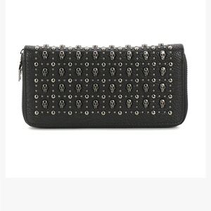 SKULL STUDDED WALLET. NWT. UNIQUE. FAUX LEATHER.